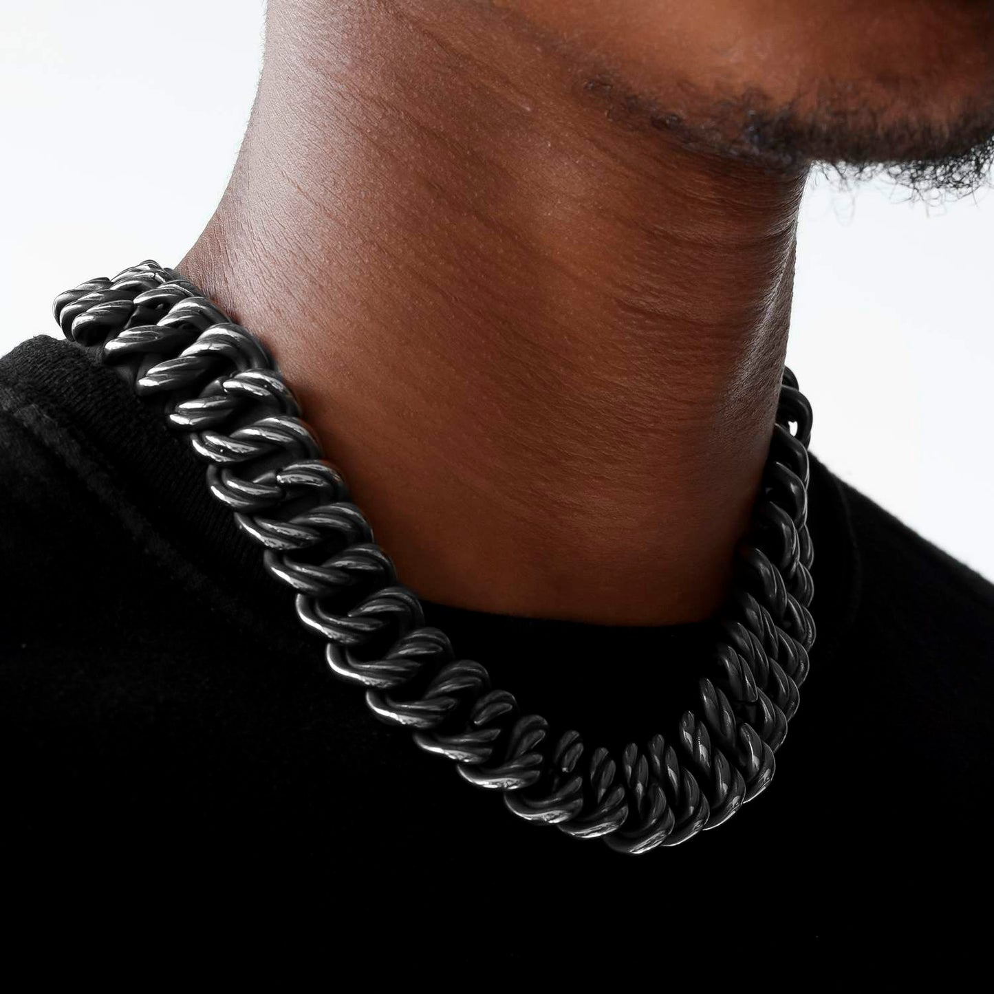 Ridged Cuban Choker Chain